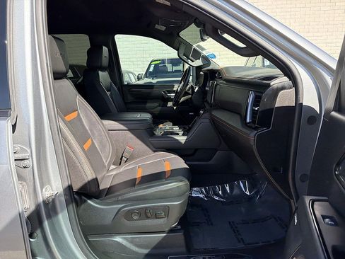 Used 2025 GMC Sierra 2500 AT4 AWD/4WD image 27