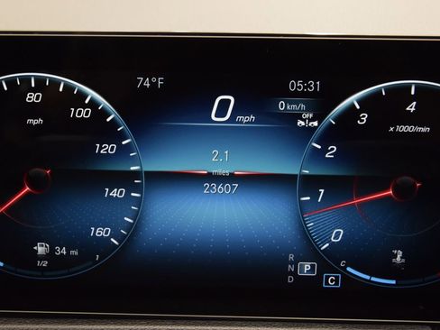 Used 2023 Mercedes-Benz GLB 250 image 26