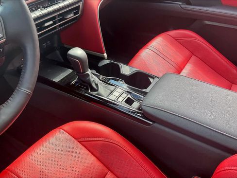 Used 2025 Toyota Camry XSE w/ Premium Plus Package AWD/4WD image 16