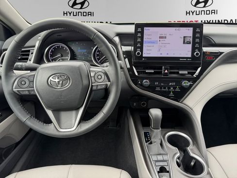 Used 2024 Toyota Camry XLE w/ Cold Weather Package FWD image 10