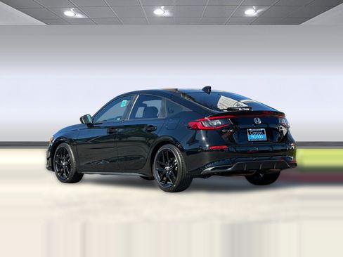 Certified 2024 Honda Civic Sport image 3