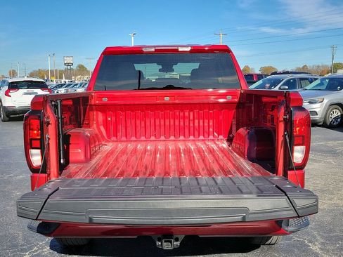 Used 2024 GMC Sierra 1500 Elevation w/ LPO, Elevation Black Package image 8