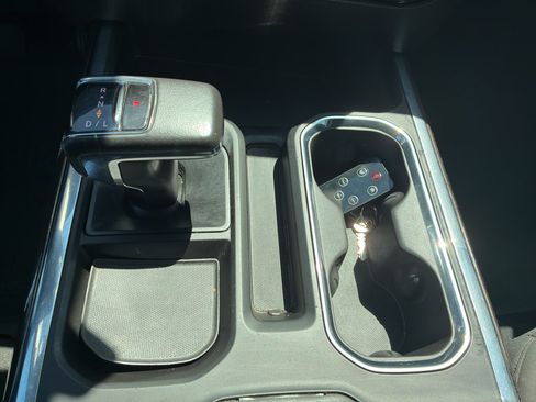 Used 2022 Chevrolet Silverado 1500 RST AWD/4WD image 41