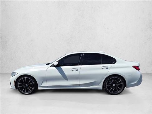 Used 2021 BMW 330i Sedan w/ M Sport Package RWD image 9