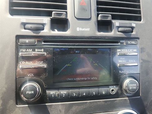 Used 2015 Nissan Leaf S w/ Charge Package FWD image 15