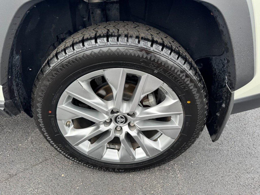 Used 2019 Toyota RAV4 Limited w/ Cold Weather Package AWD/4WD image 7