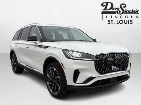 New 2026 Lincoln Aviator Reserve image 3