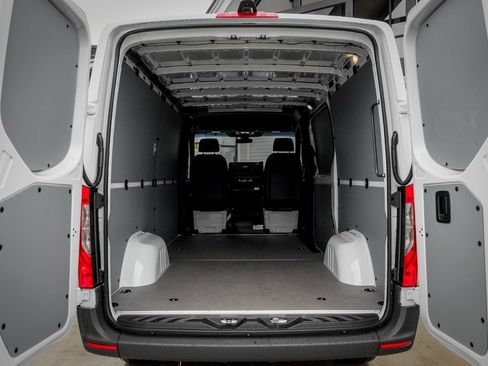 New 2026 Mercedes-Benz Sprinter 2500 image 11