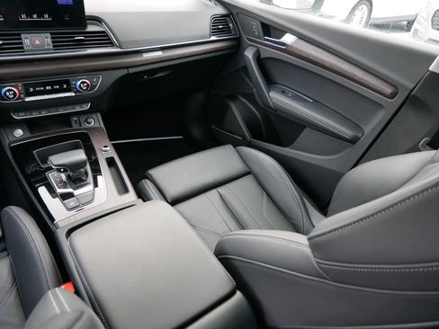 Used 2024 Audi Q5 2.0T Premium Plus image 15