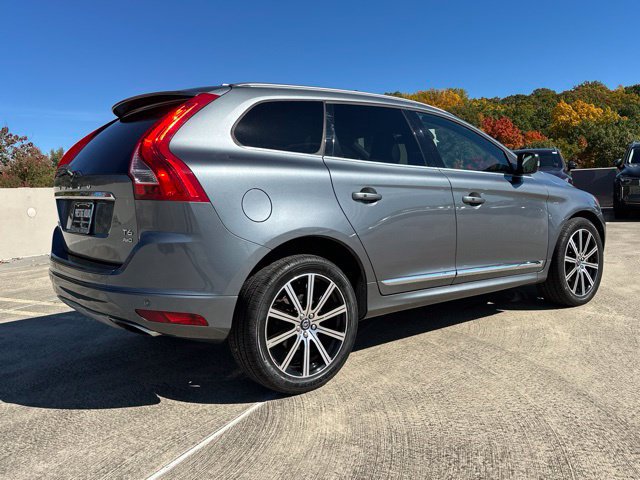 Used 2017 Volvo XC60 T6 Inscription w/ Advanced Package AWD/4WD image 8