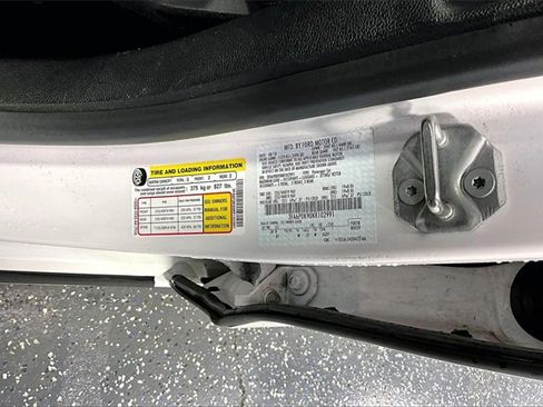 Used 2019 Ford Fusion Titanium image 19