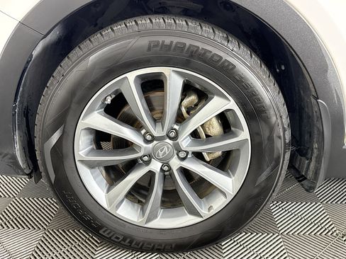 Used 2017 Hyundai Santa Fe SE image 66