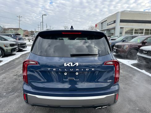 New 2025 Kia Telluride S image 6