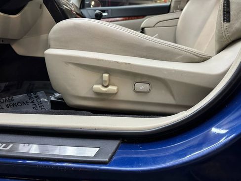 Used 2010 Subaru Legacy 2.5GT Limited image 13