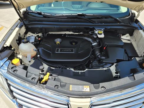 Used 2018 Lincoln MKC Reserve FWD image 7