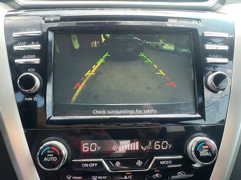 Used 2018 Nissan Murano SV AWD/4WD image 26