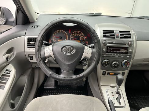 Used 2011 Toyota Corolla LE FWD image 10