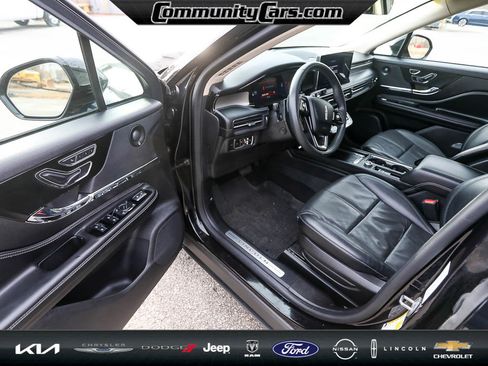 Certified 2023 Lincoln Corsair Reserve w/ Equipment Group 202A image 11