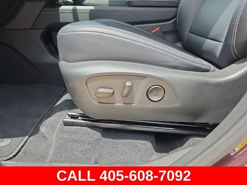 Used 2026 GMC Acadia Elevation w/ Elevation Premium Package AWD/4WD image 30