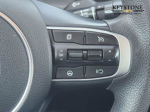 Used 2023 Kia K5 LXS image 29