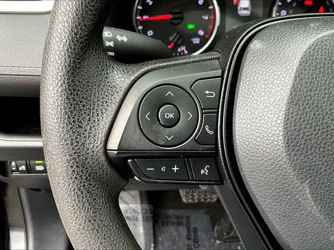 Certified 2022 Toyota RAV4 XLE image 22