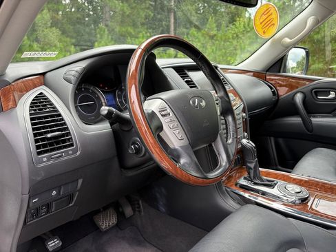 Used 2019 INFINITI QX80 Luxe w/ All-Season Package RWD image 5