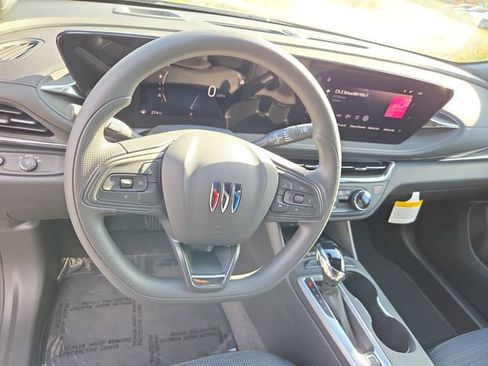 New 2026 Buick Envista Preferred w/ Convenience II Package image 17