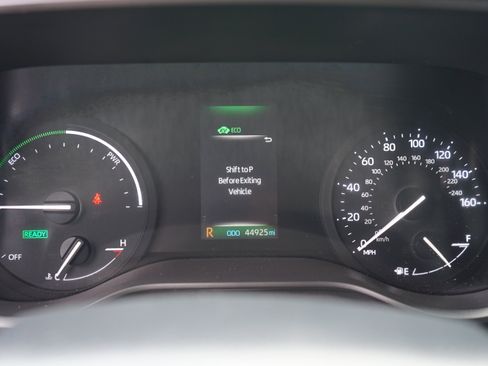 Used 2021 Toyota Sienna LE image 27