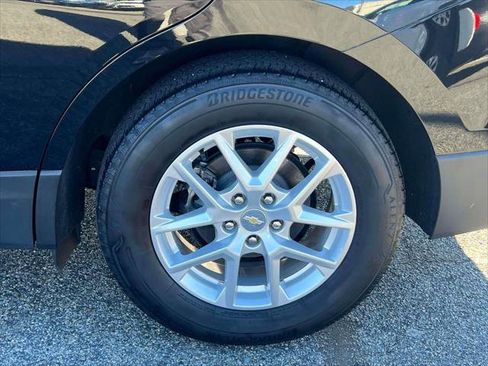 Used 2023 Chevrolet Equinox LT image 9