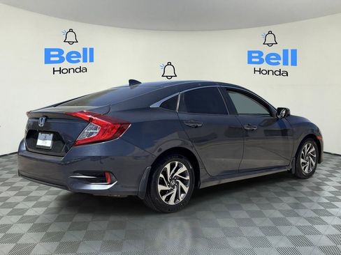 Used 2018 Honda Civic EX image 4