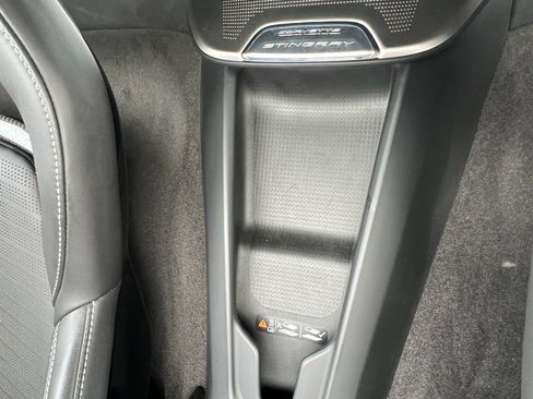 Used 2025 Chevrolet Corvette Stingray Premium Cpe w/ 3LT image 26