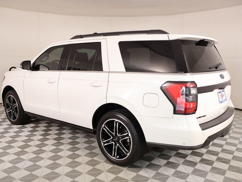 Used 2020 Ford Expedition Limited w/ Equipment Group 303A AWD/4WD image 24