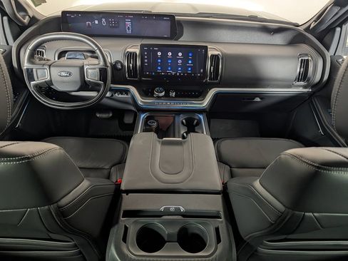 Certified 2025 Ford Expedition Platinum w/ Stealth Performance Package AWD/4WD image 16