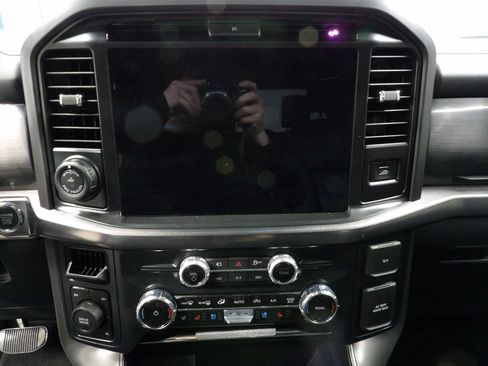 Used 2025 Ford F150 Lariat AWD/4WD image 52