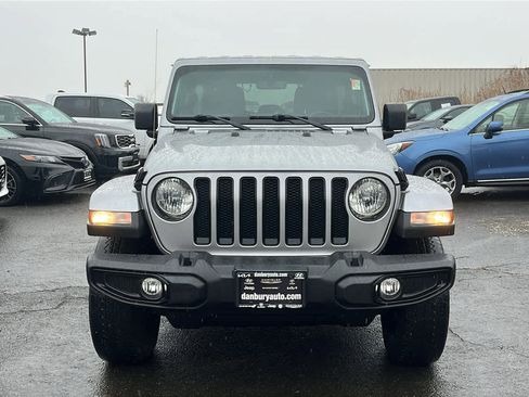 Used 2021 Jeep Wrangler Unlimited Sahara image 3