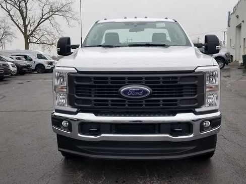 New 2026 Ford F250 XL w/ XL Chrome Package image 8