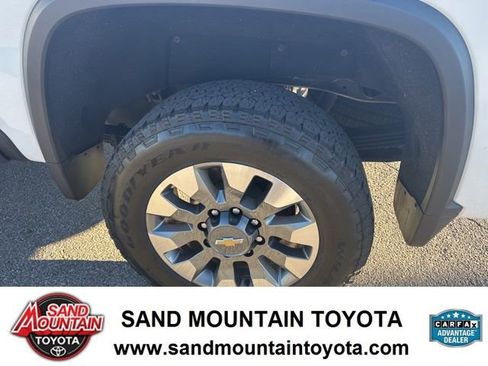 Used 2024 Chevrolet Silverado 2500 Custom w/ Custom Value Package image 13