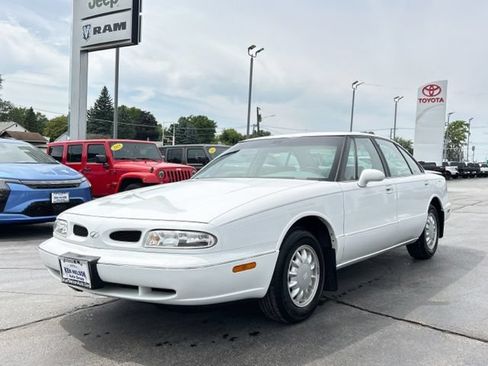 Used 1998 Oldsmobile 88 FWD image 5