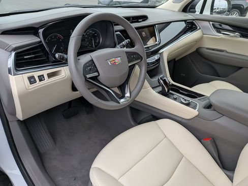Used 2024 Cadillac XT6 Premium Luxury w/ LPO, Floor Liner Package AWD/4WD image 9