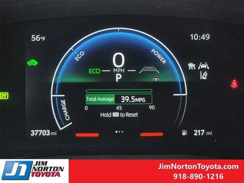 Used 2025 Toyota Camry SE image 18