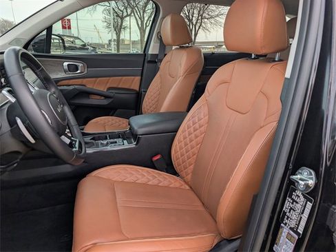 Used 2023 Kia Sorento SX Prestige image 26