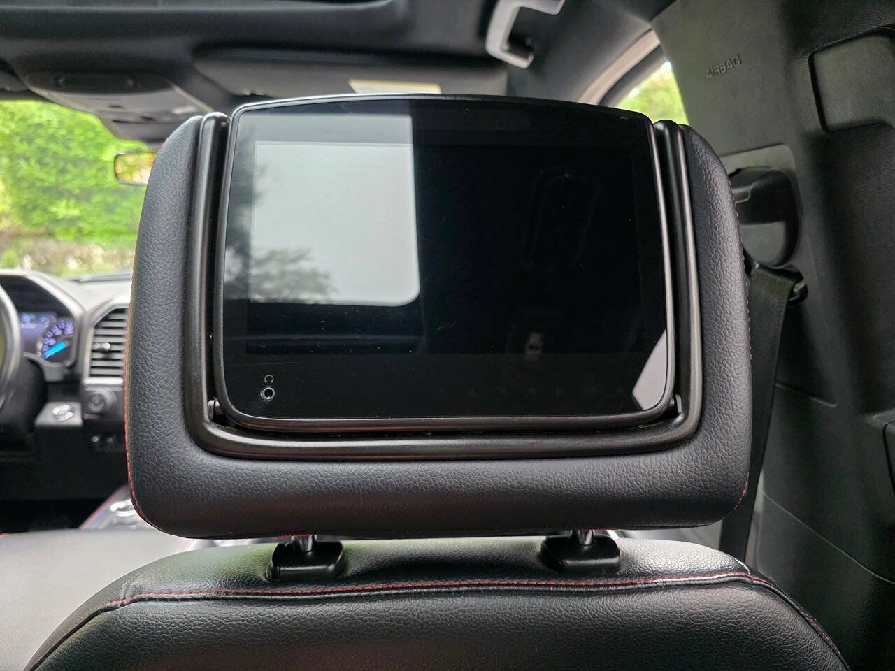 Used 2019 Ford Expedition Limited w/ Equipment Group 303A AWD/4WD image 43