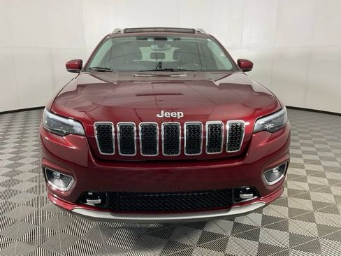 Used 2019 Jeep Cherokee Overland image 2
