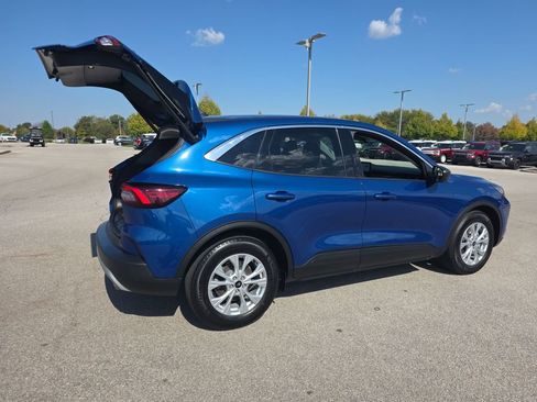 Used 2023 Ford Escape Active image 9