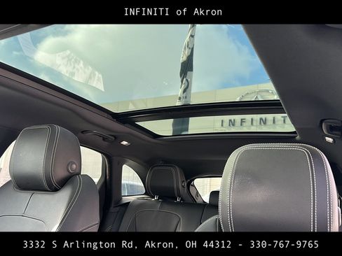 Used 2018 Jaguar F-PACE R-Sport image 8