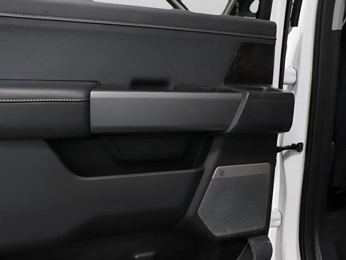 Used 2024 Ford F250 Lariat image 24