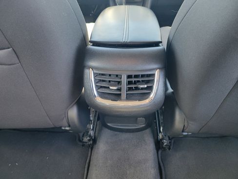 Used 2022 Chevrolet Malibu LT image 17