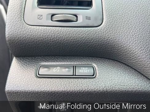 Used 2016 Nissan Altima 2.5 SV w/ Convenience Package image 9