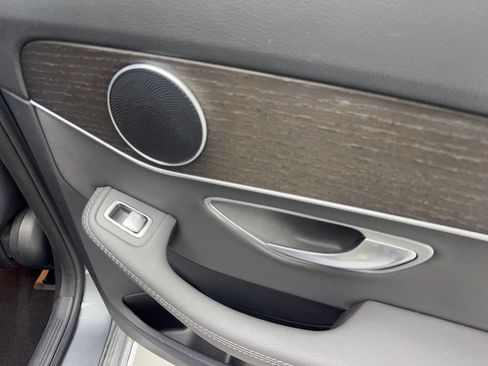 Used 2019 Mercedes-Benz C 300 Sedan image 41