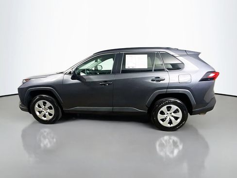 Certified 2021 Toyota RAV4 LE FWD image 4